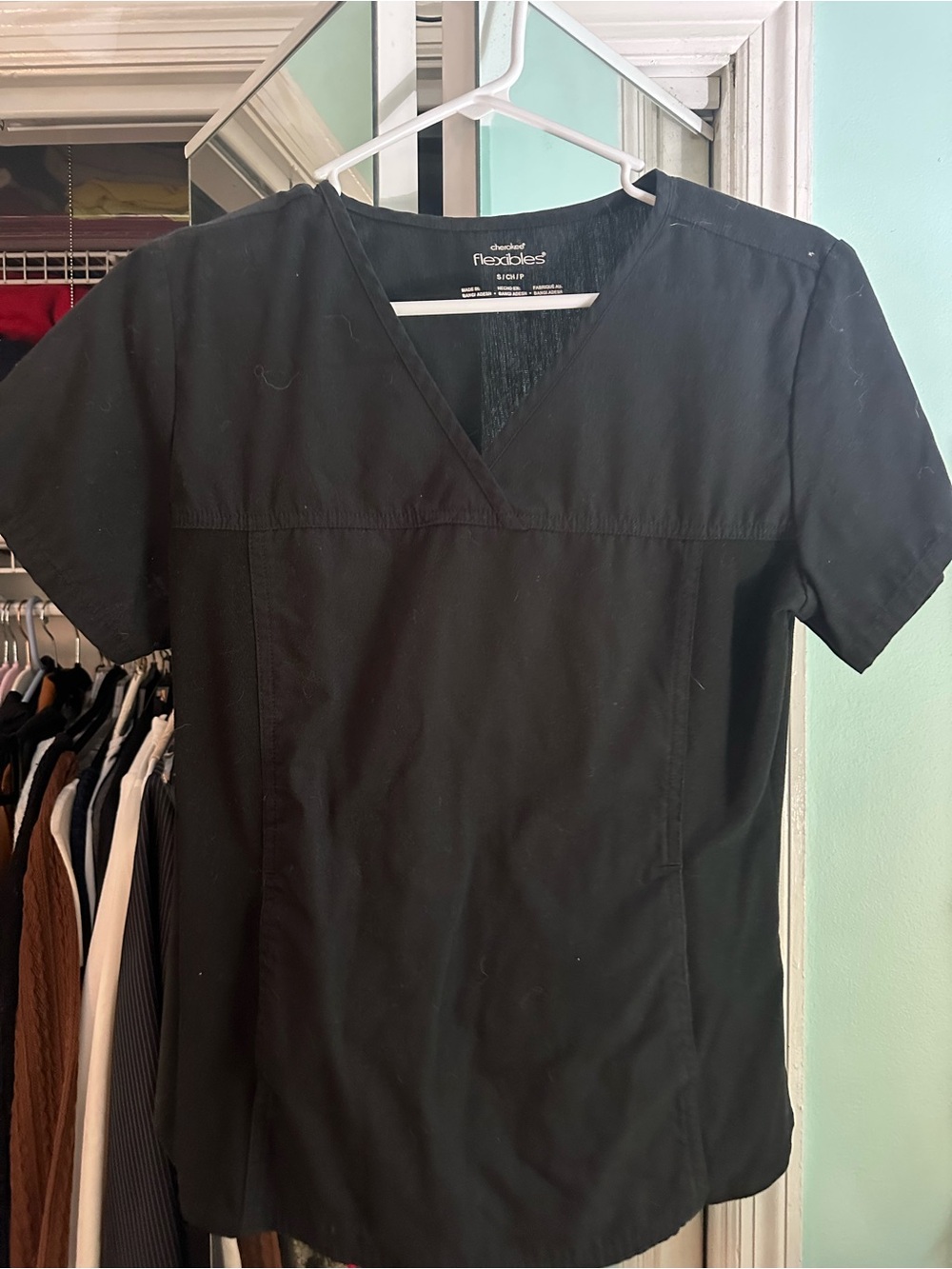 Cherokee Flexibles Black V-Neck Women's Short Sleeve Work Top